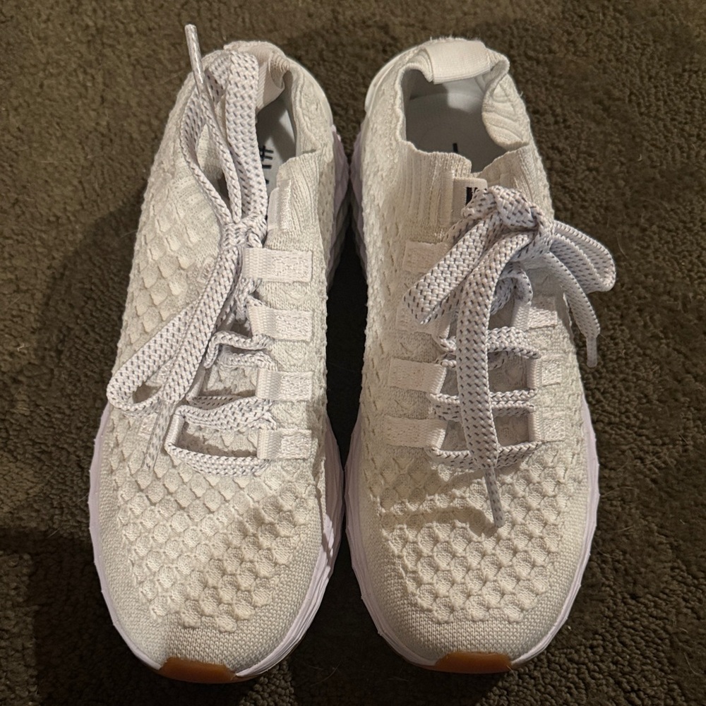 NOBULL Cream Knit Sneakers. Worn maybe 3 times
